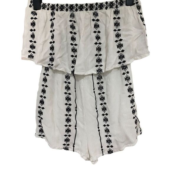 Forever 21 Ruffled Romper with Black and White Embroidery - Picture 2 of 6